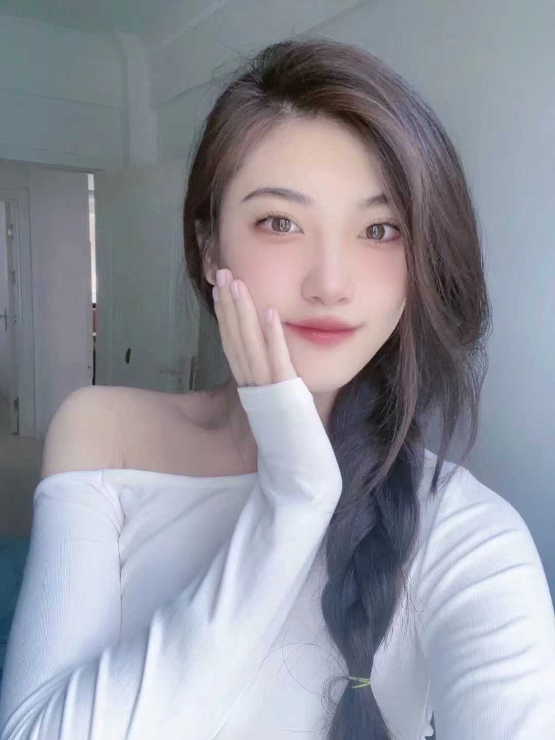 人美胸大， pa~pa时巨Sao