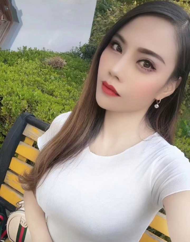 玫瑰女人性感火辣