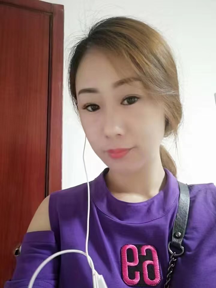 活好肤白妖娆少妇