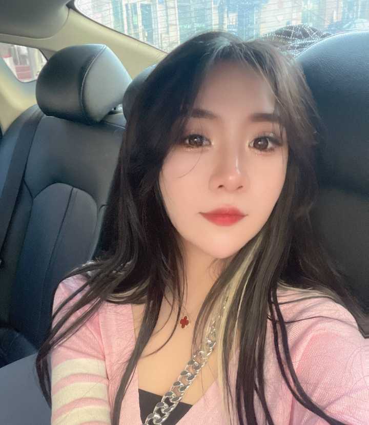 喜欢穿制服的小姐姐茹茹