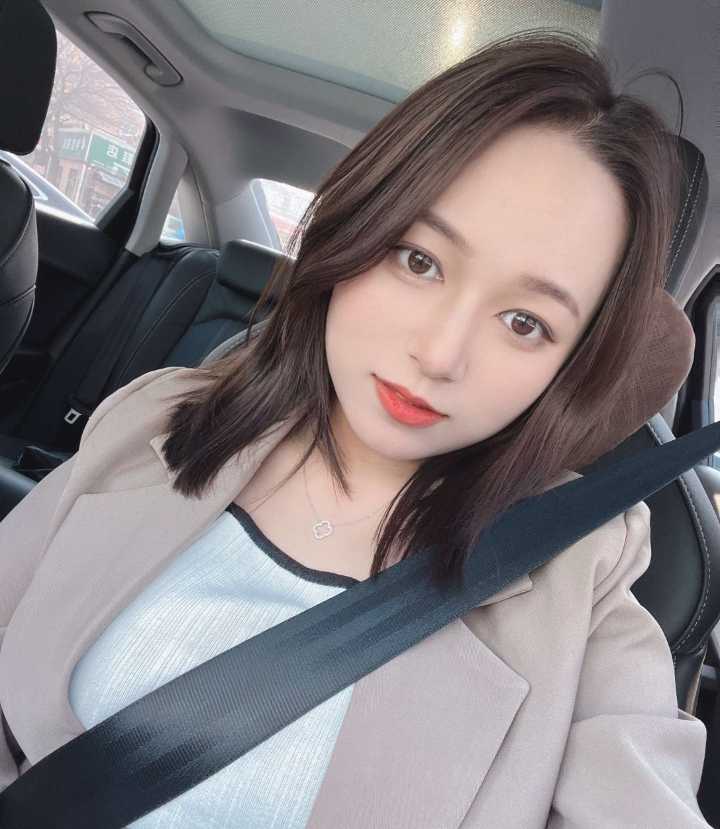 旅游重庆大胸小姐姐体验卡