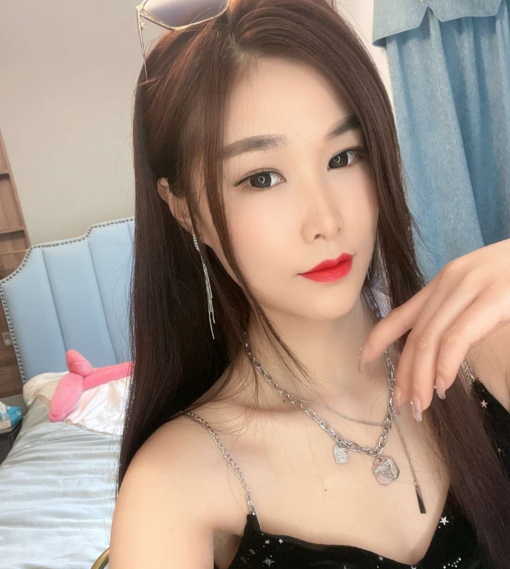 身材不错的风Sao少妇