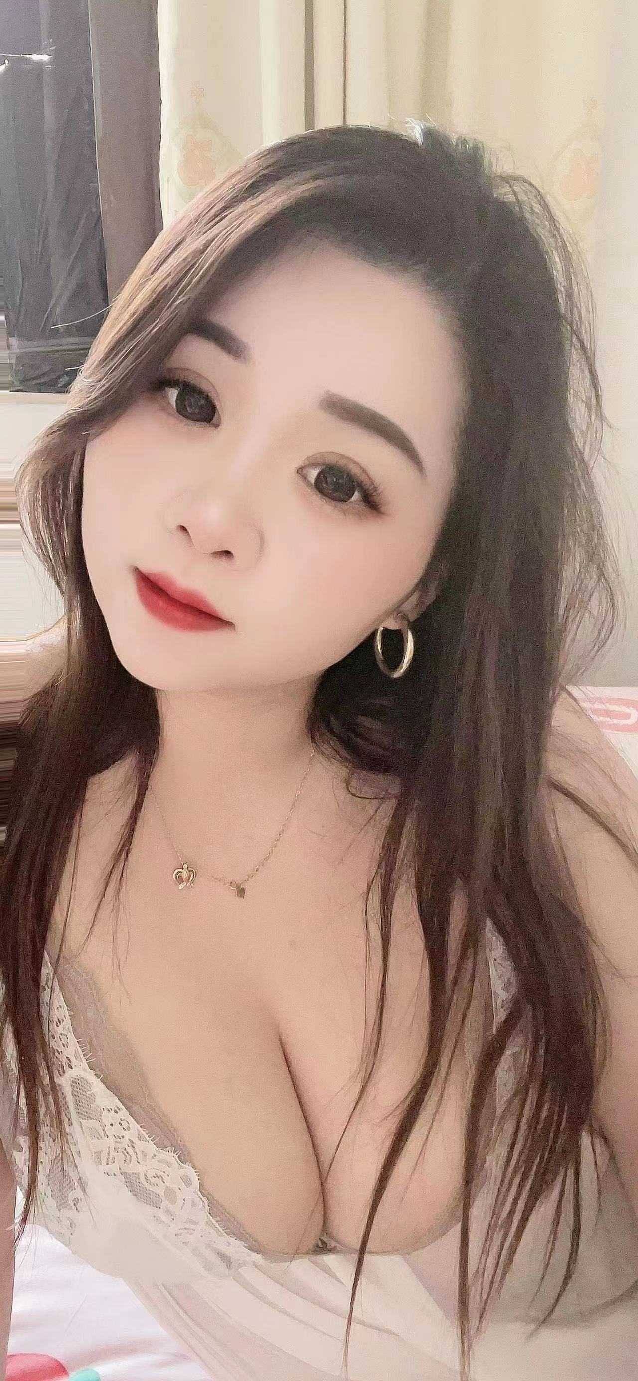 活好丰满妖娆妹子