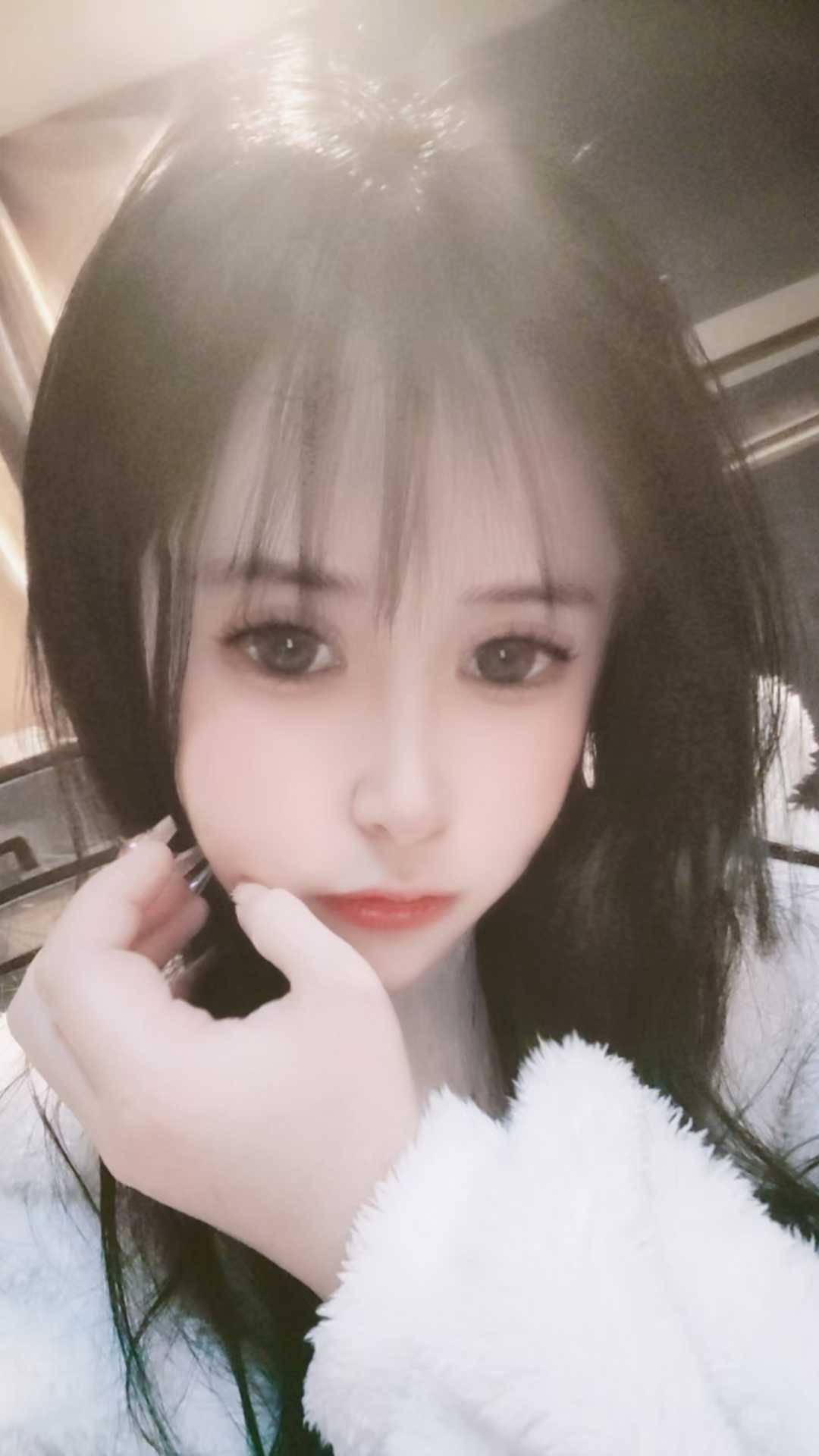 刚刚下海的妹子