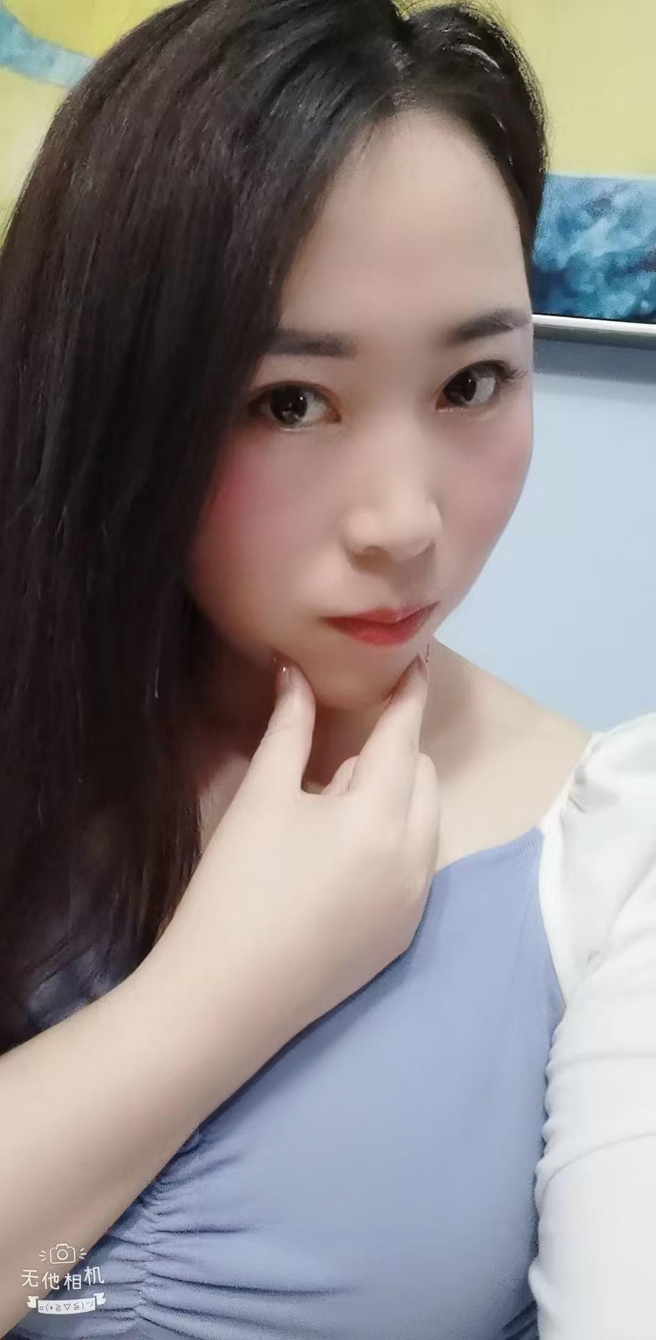 颜值很好，胸是真的有货