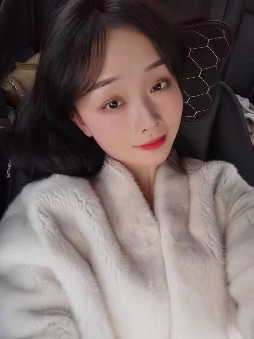 水流不止，床单都湿了，太刺激了