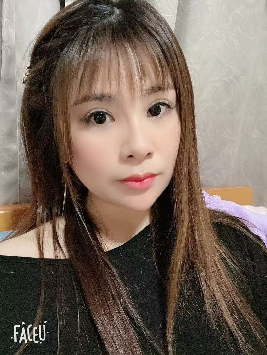 迷人少妇,女友伴享受诱惑