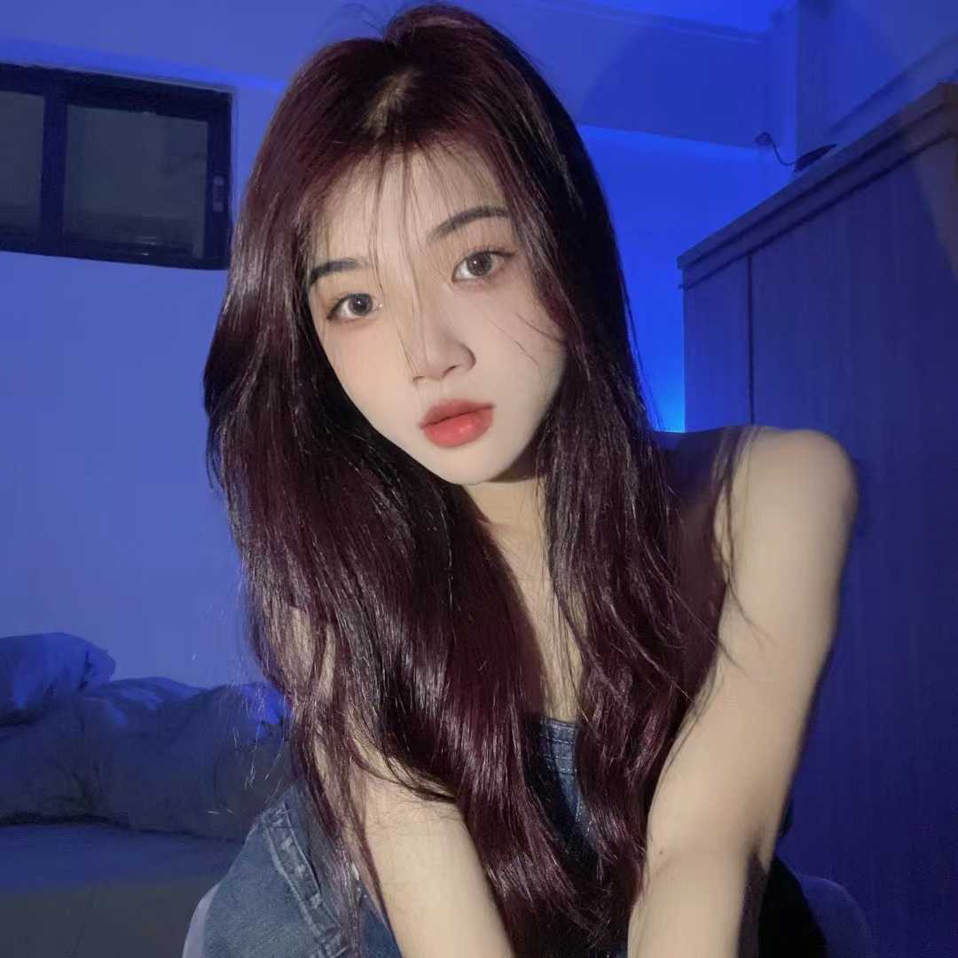 k活棒棒哒的年轻妹子