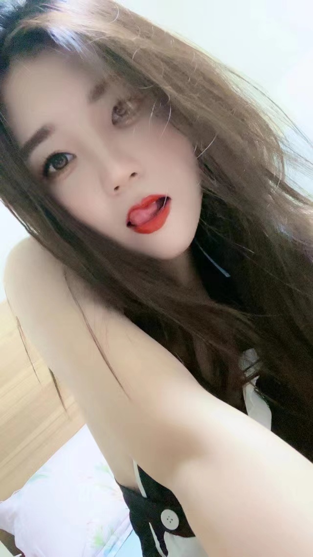 下沙Sao少妇，舔的很爽