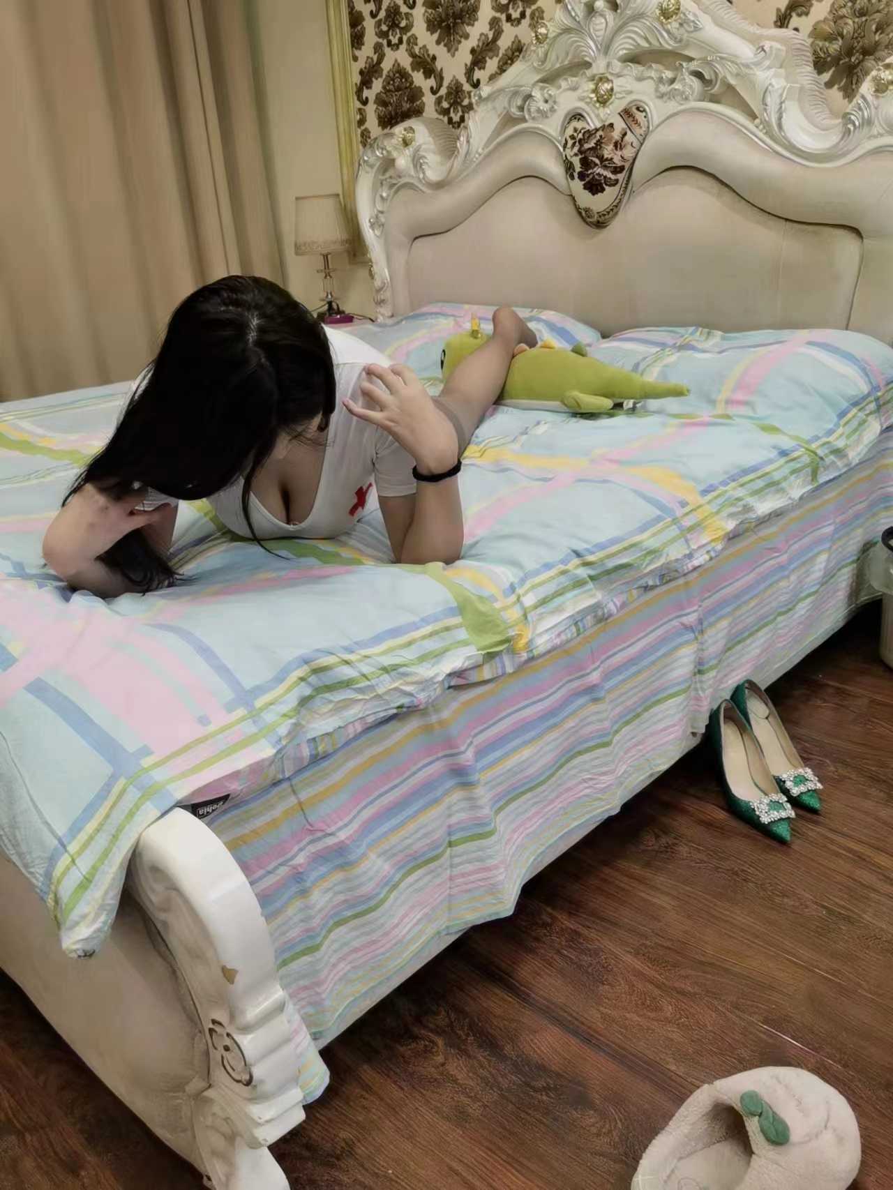 丰满胸大，整的妹子几次高潮