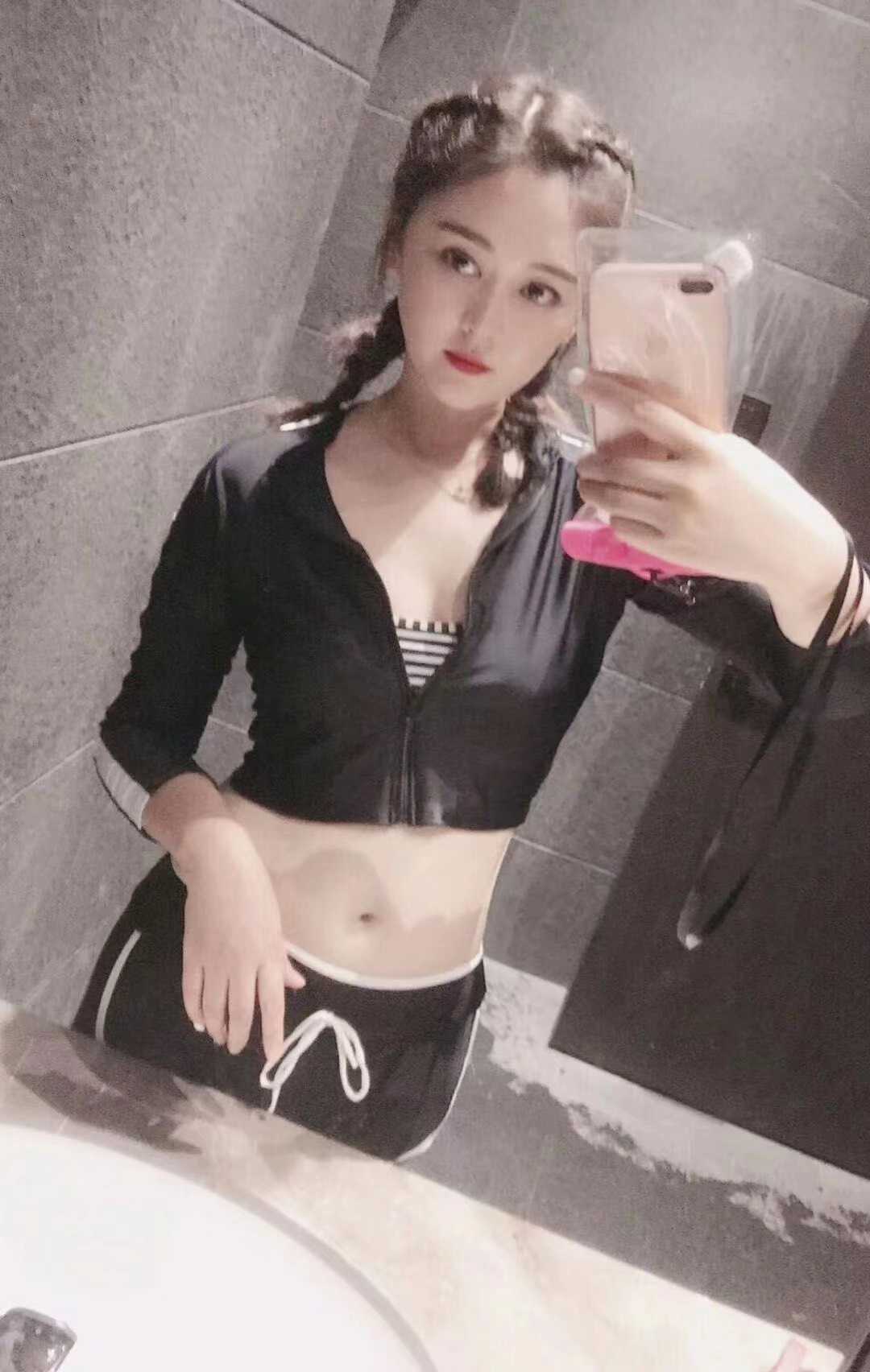 服务好性价比高的颜值妹子