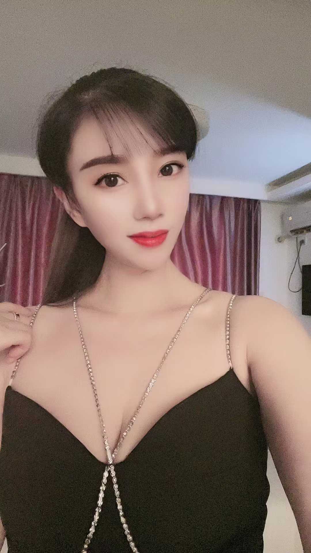 秦淮个人兼职小姐姐