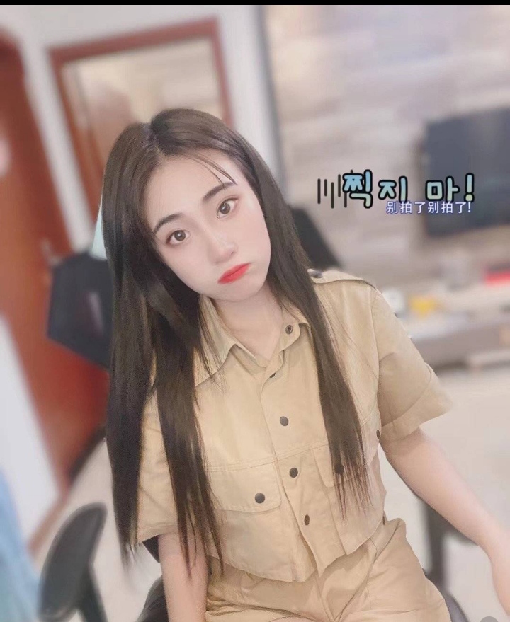 可爱诱人肤白貌美