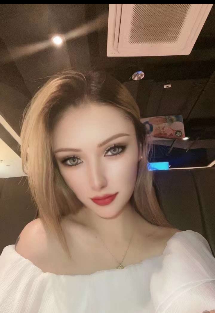 身材火辣各种姿势配合