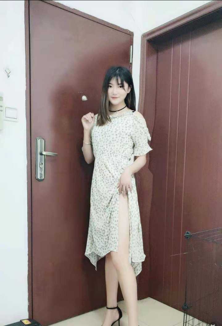 嫩妹子刚下水配合