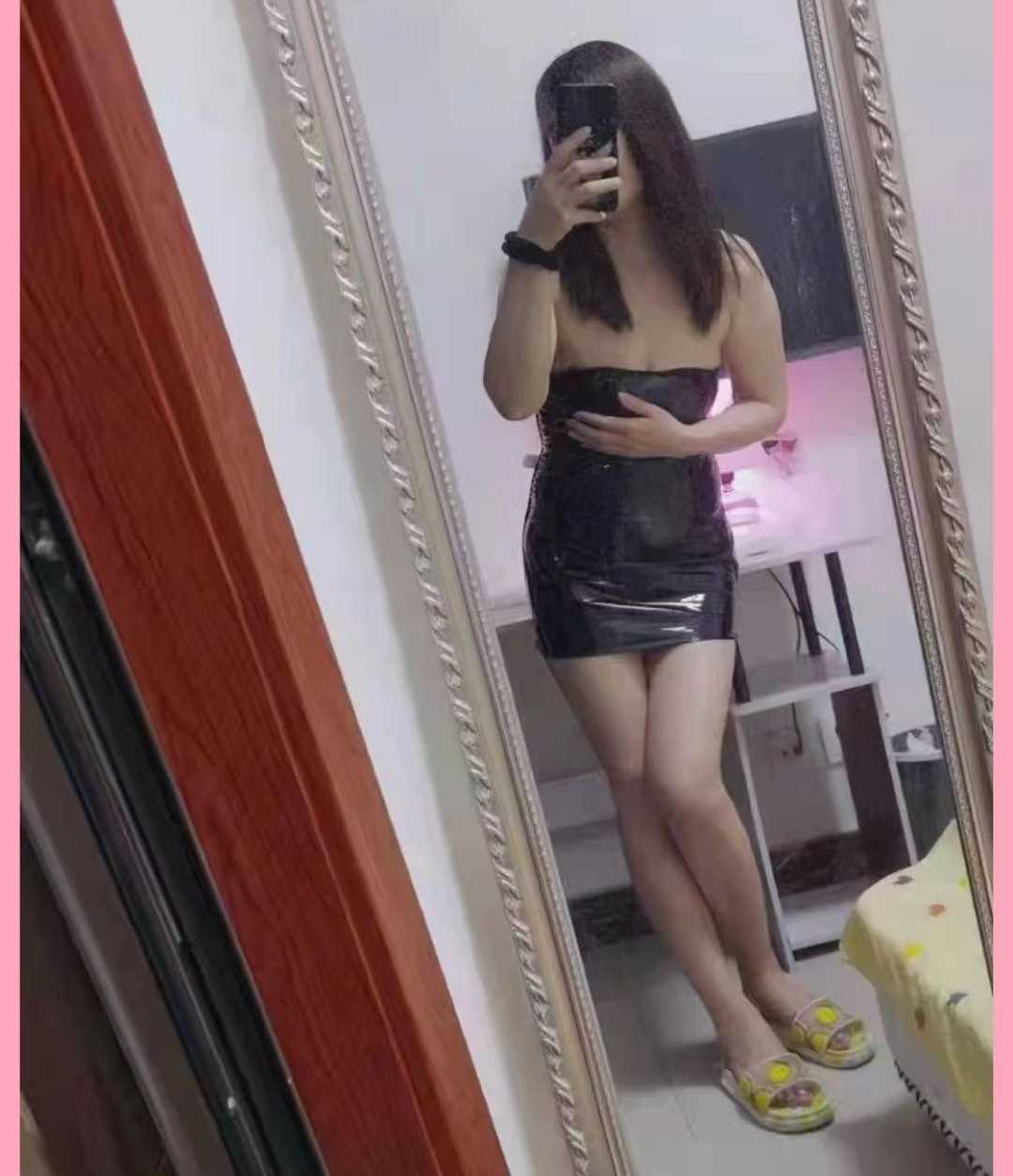 很会舔性价比高的性感风韵少妇