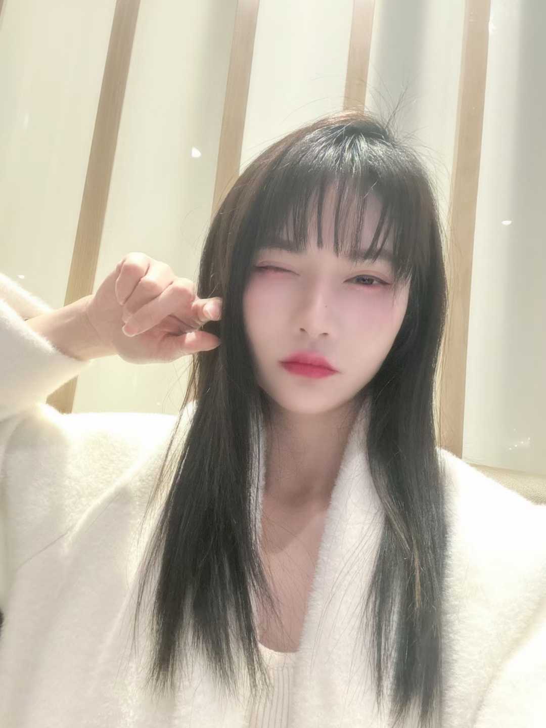 舔活一流叫的很s气的颜值妹子