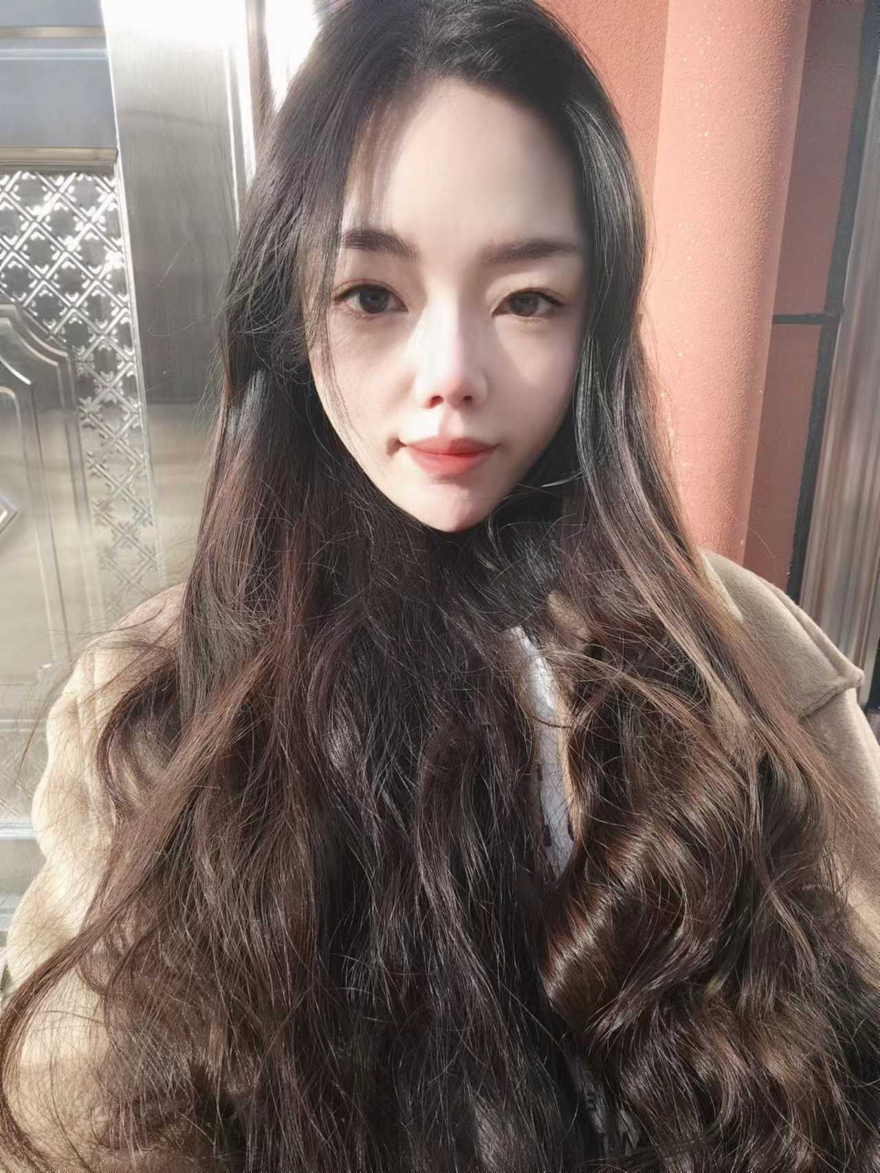 极品妹子，忍痛分享