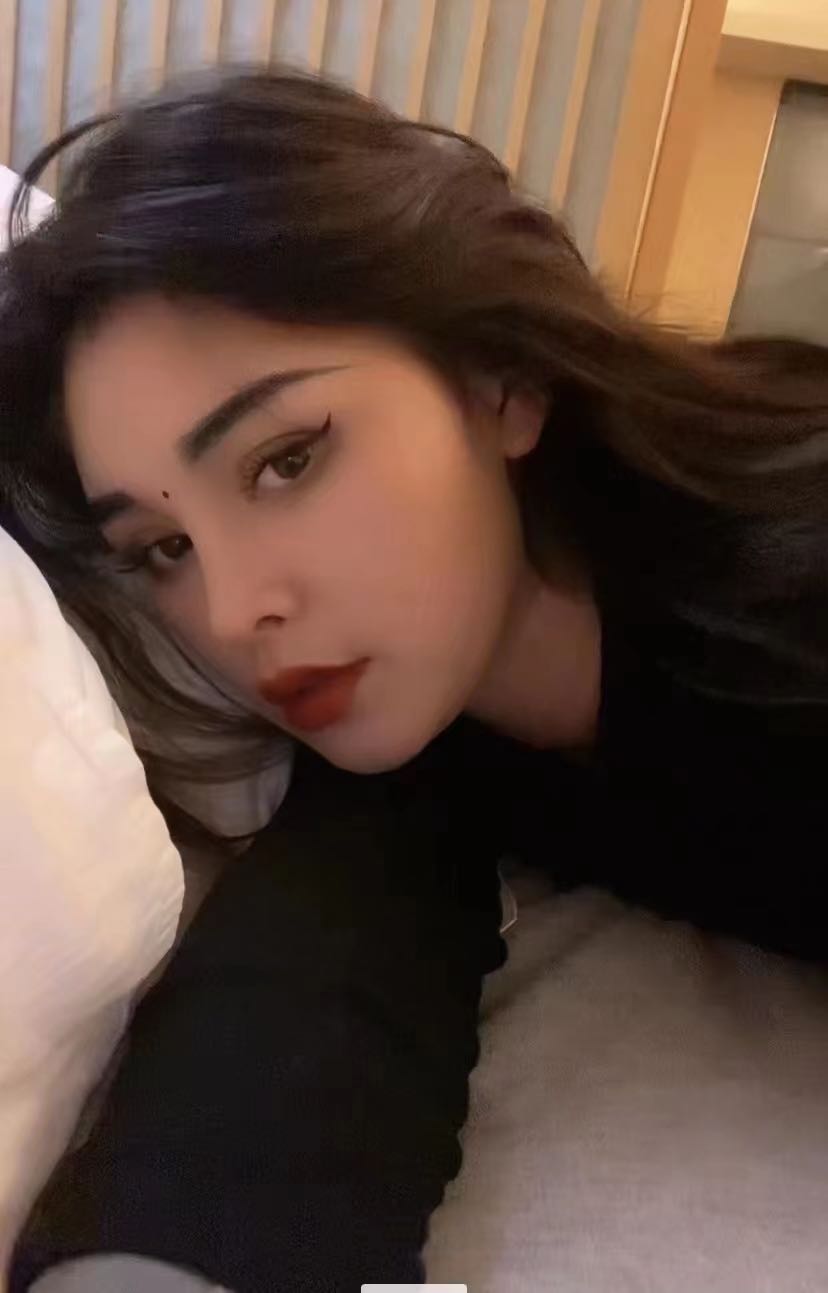 成都青羊楼，维吾尔族颜值车，服务身材一流