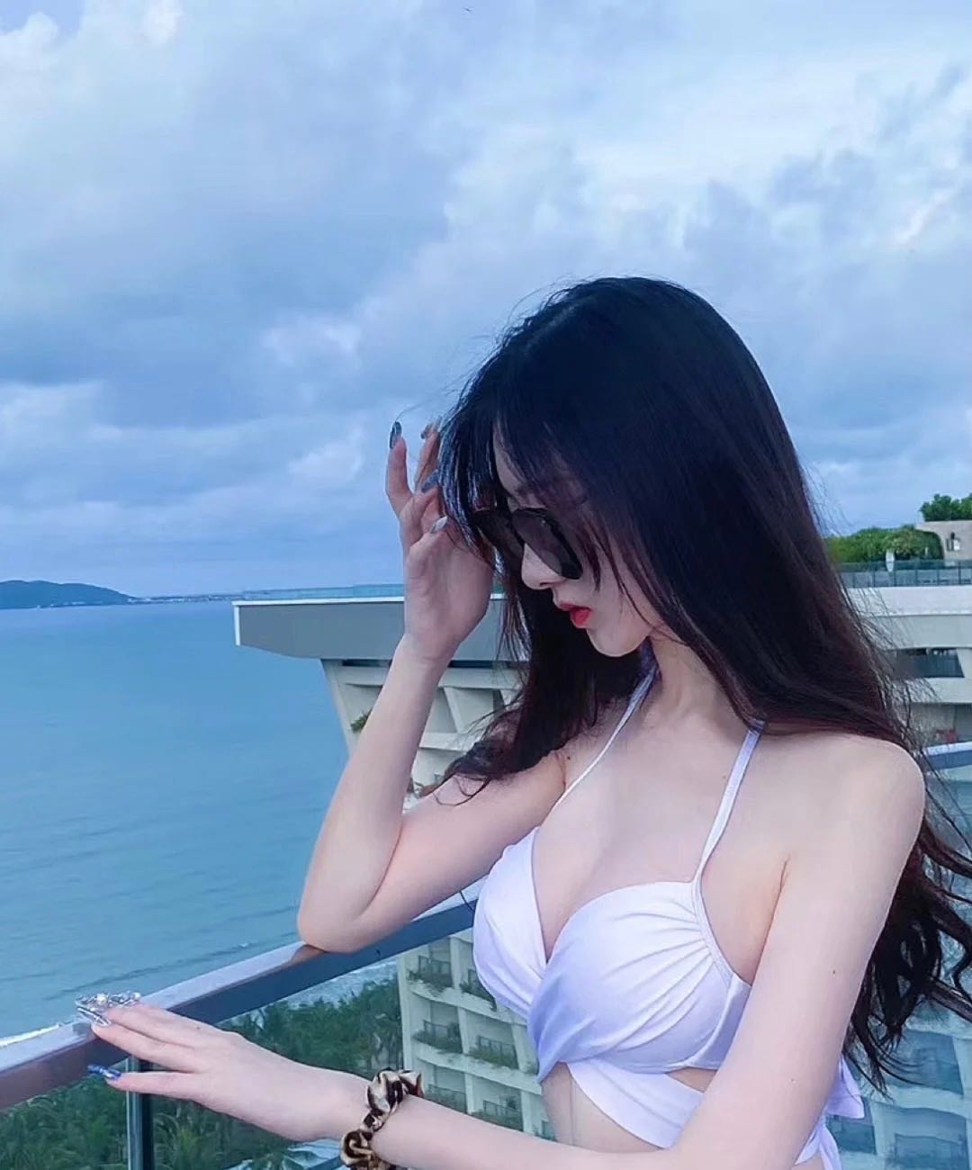 安娜口技天花板