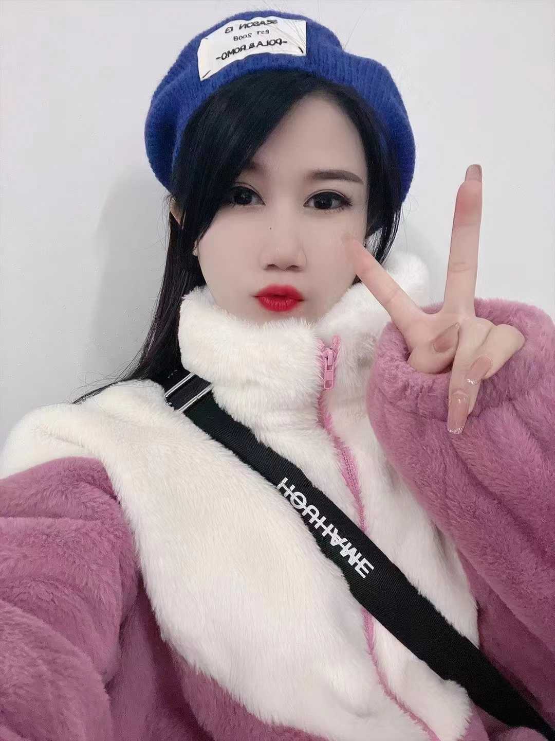 颜值在线 会的也挺多 k活还不错