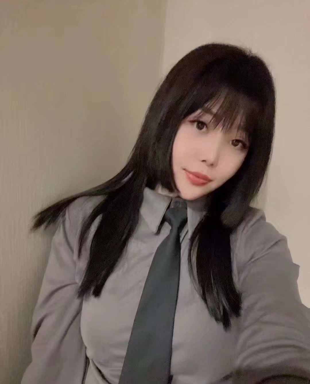 下面鲍鱼肥美多汁，稍微挑逗一下就叫不停