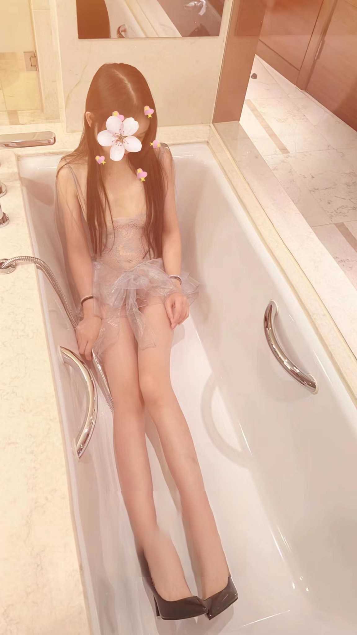 漂亮制服诱惑服务好