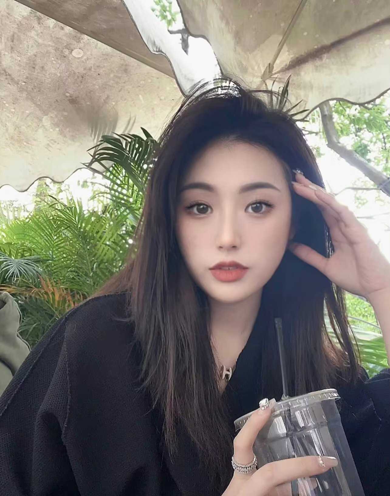 邻家女孩，初恋情人。