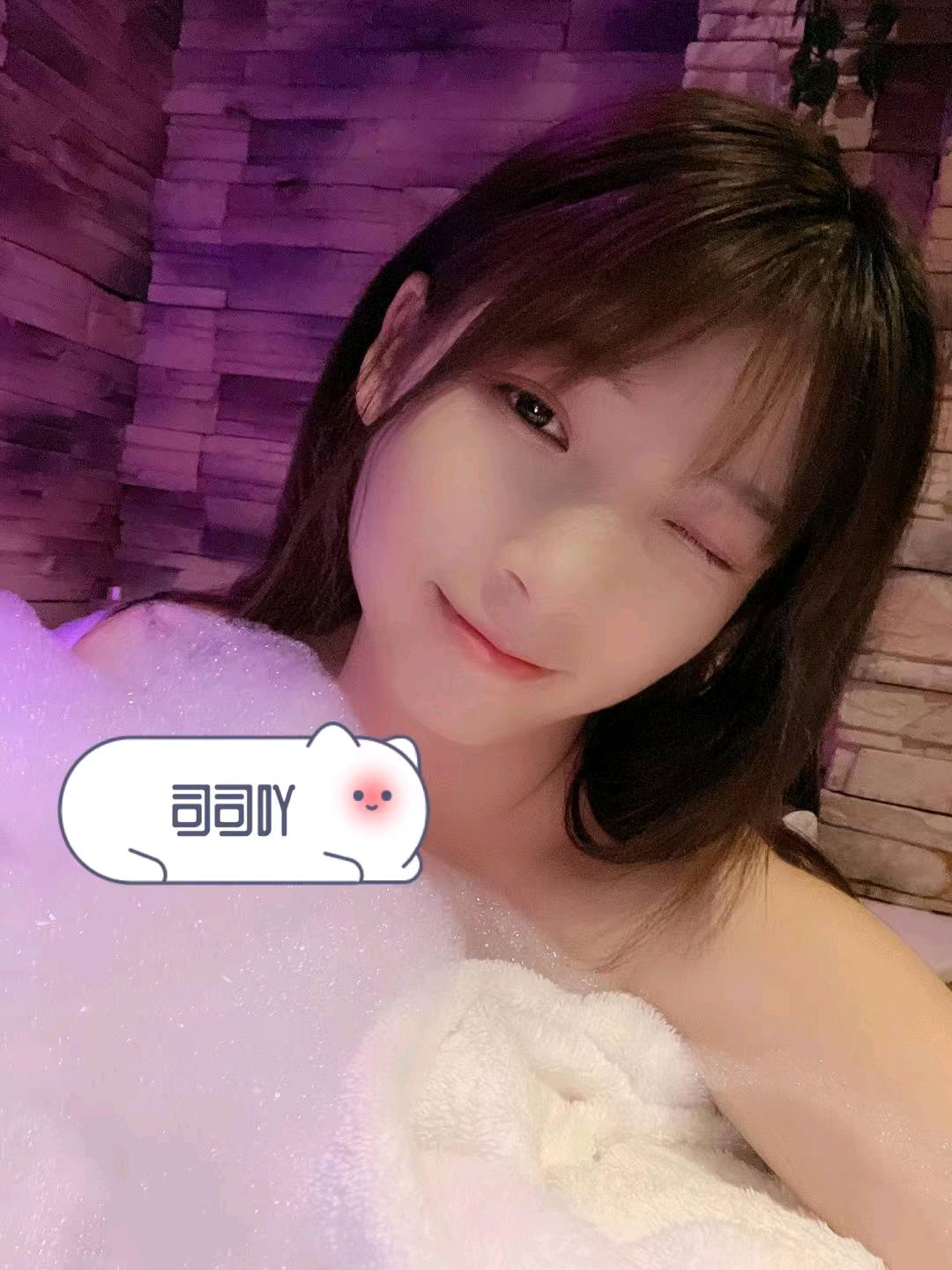 服务很认真，漂亮粉嫩