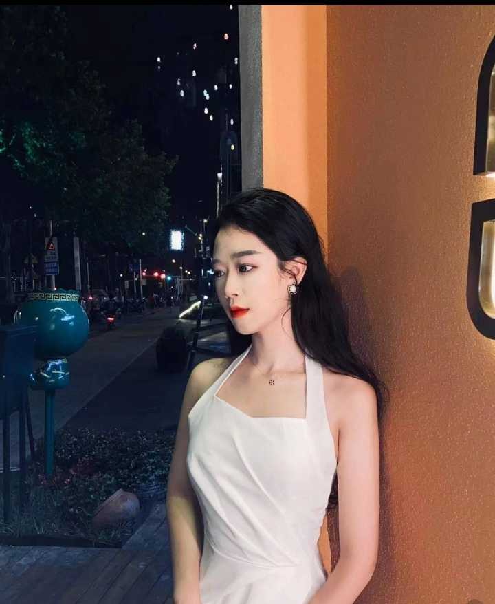 漂亮性感身材高挑