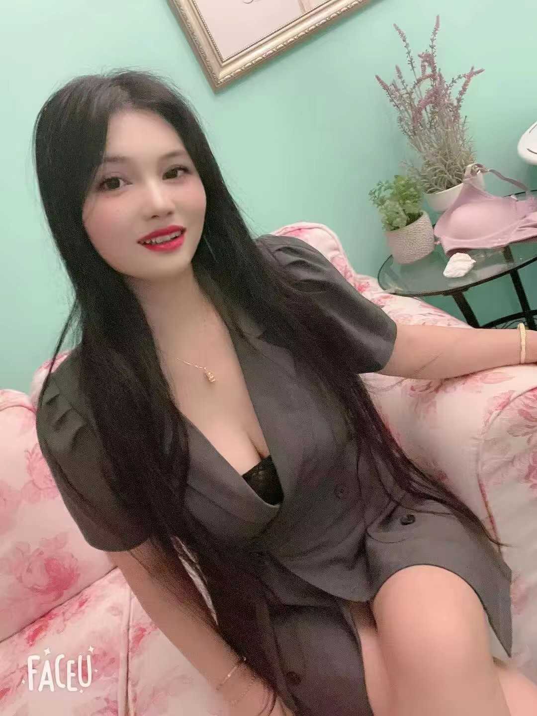 很会吸很会夹的性价比丰满少妇