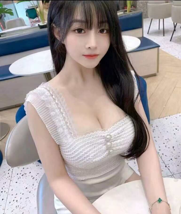 在校大学生 初次下水 天然零整容