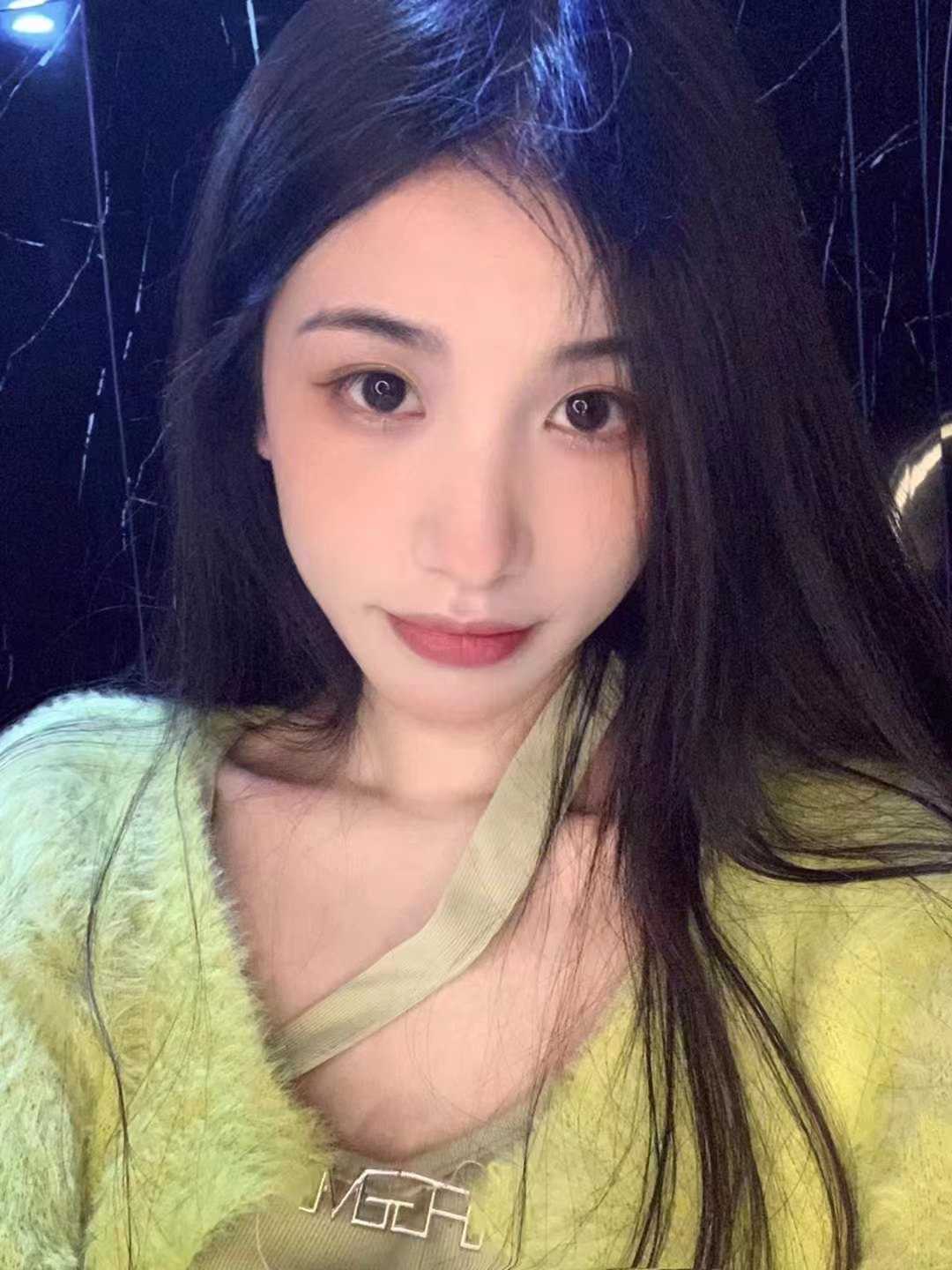 个人喜欢后入，娇喘的不行