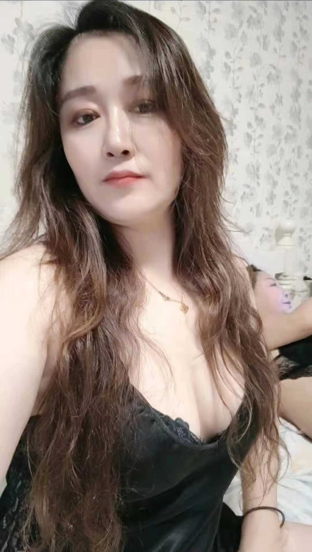 小舌头真灵活，贼软和，受不了