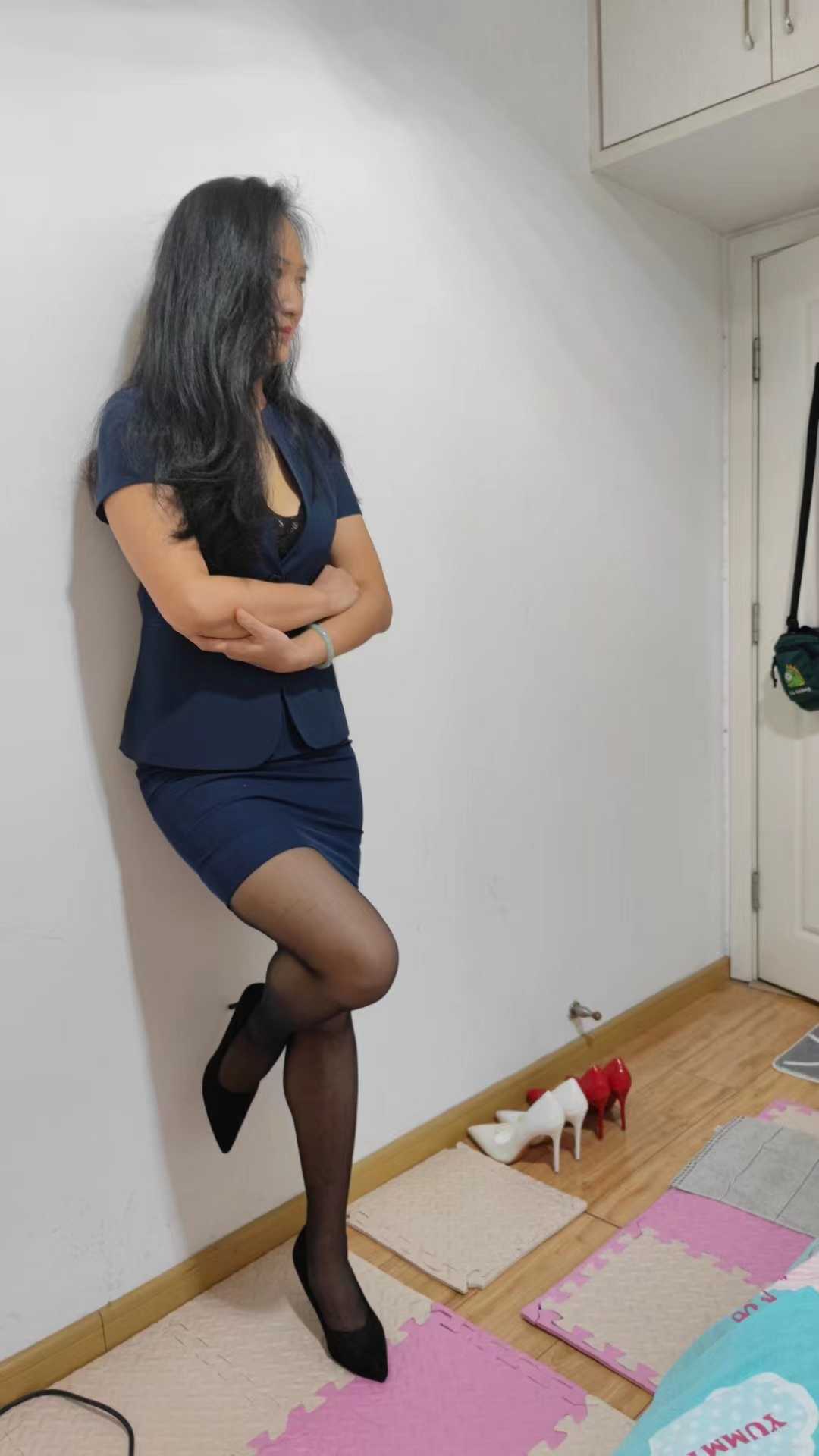 舔功一流服务好的风韵少妇