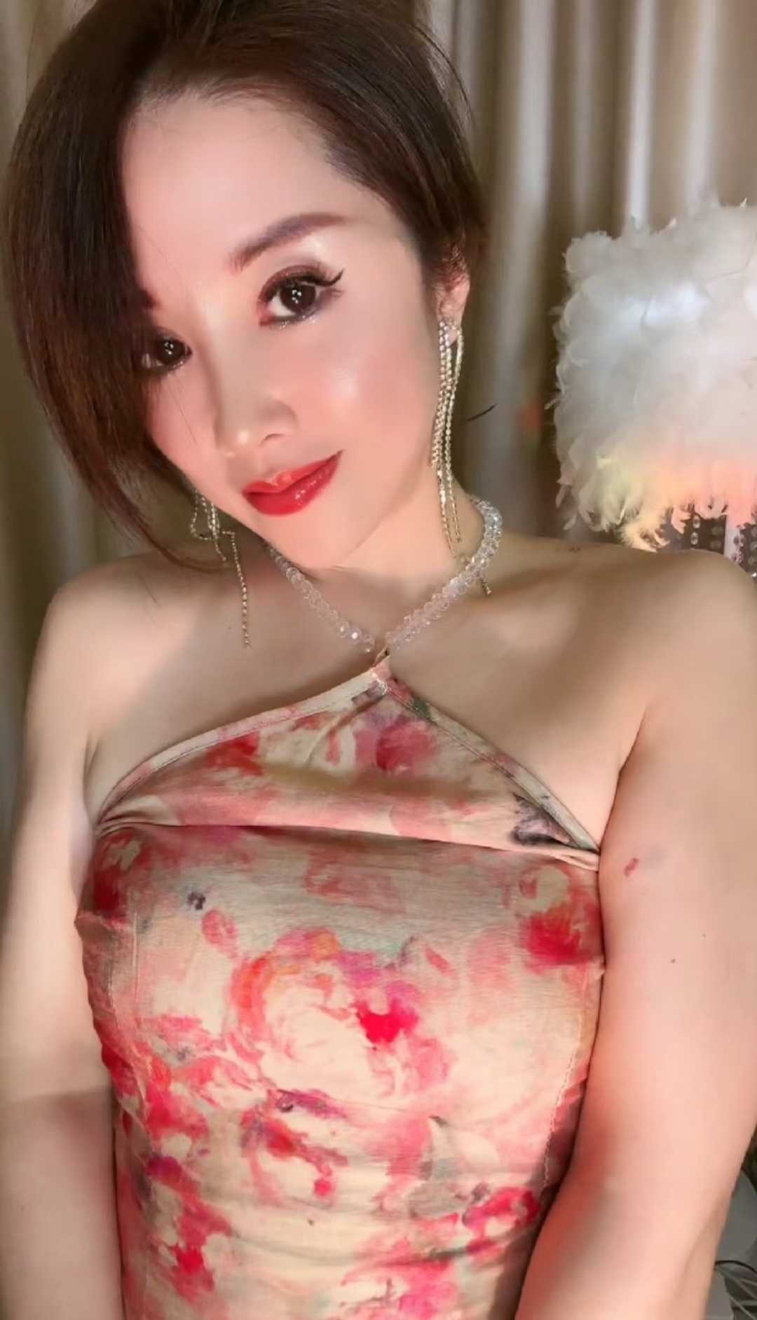 海福巷兼职小少妇