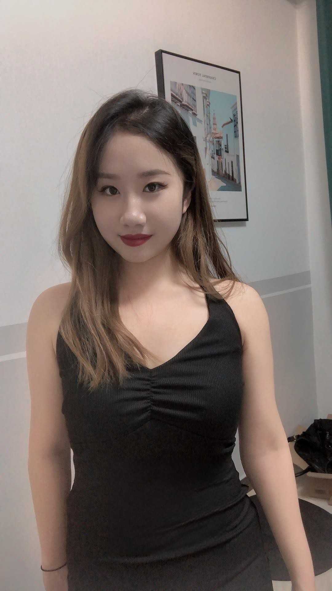 漂亮性感奶子丰满