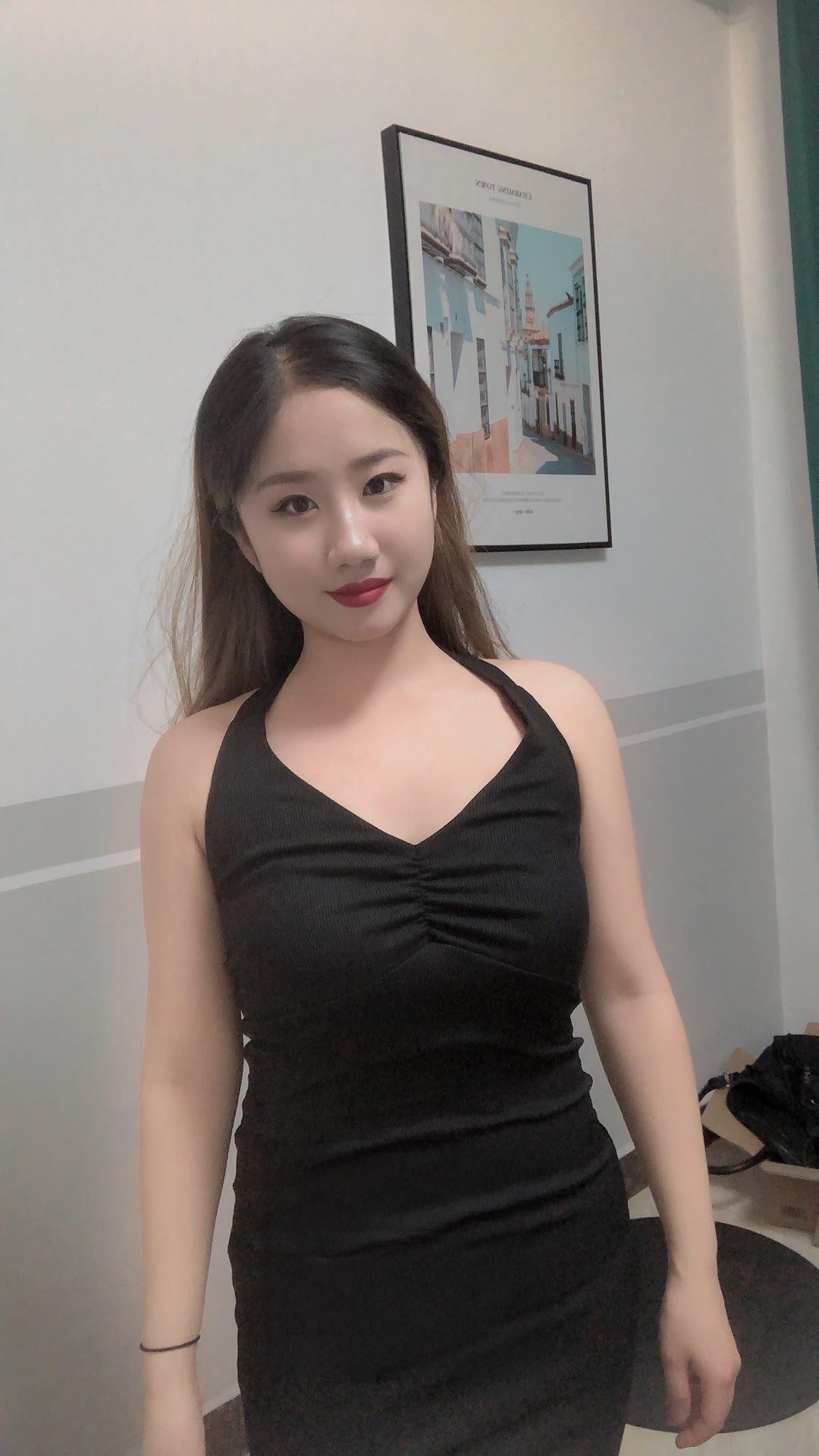 漂亮性感奶子丰满