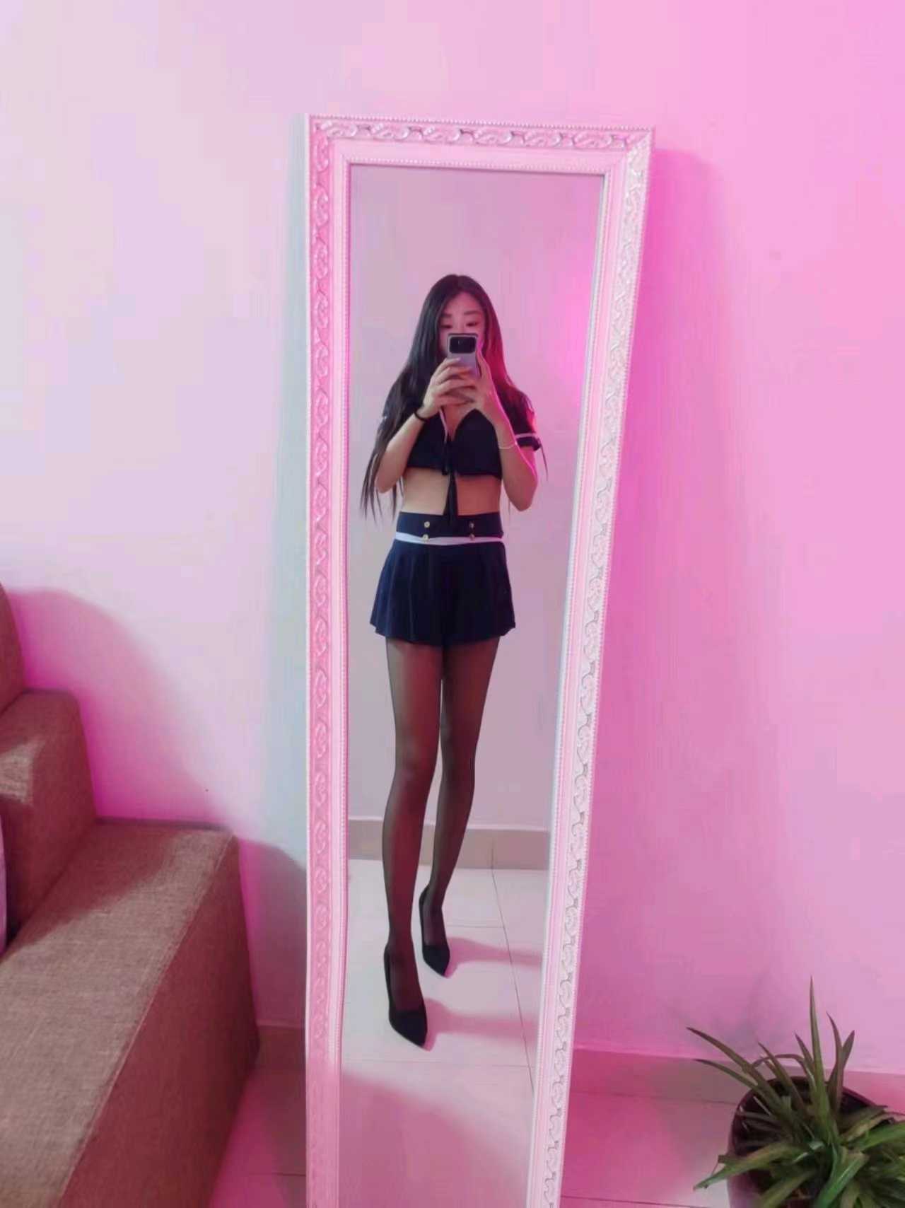 漂亮大方身材高挑