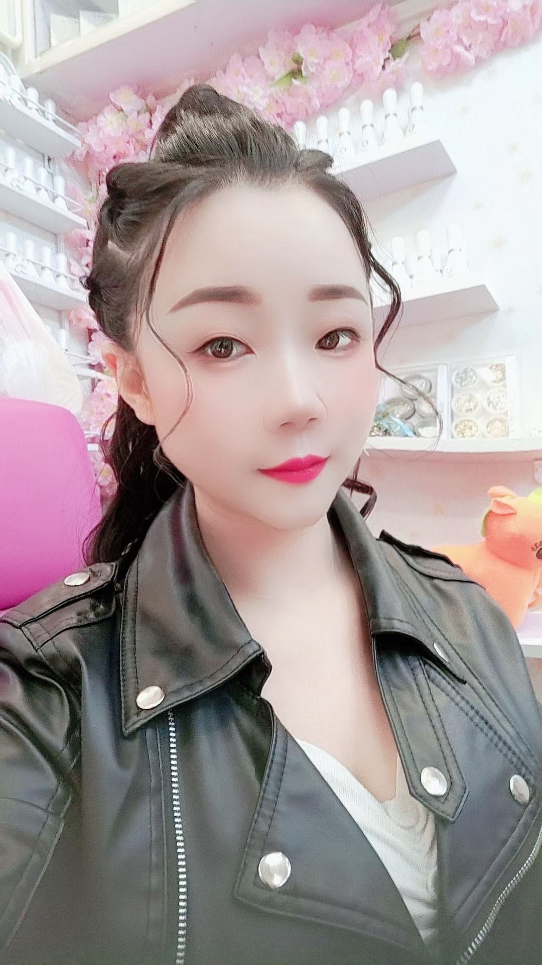 听话 不催 皮肤白皙