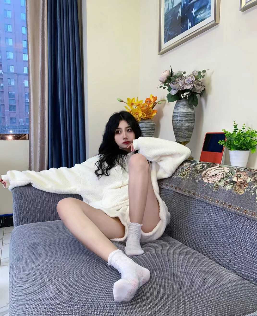 年轻性感的小姐姐