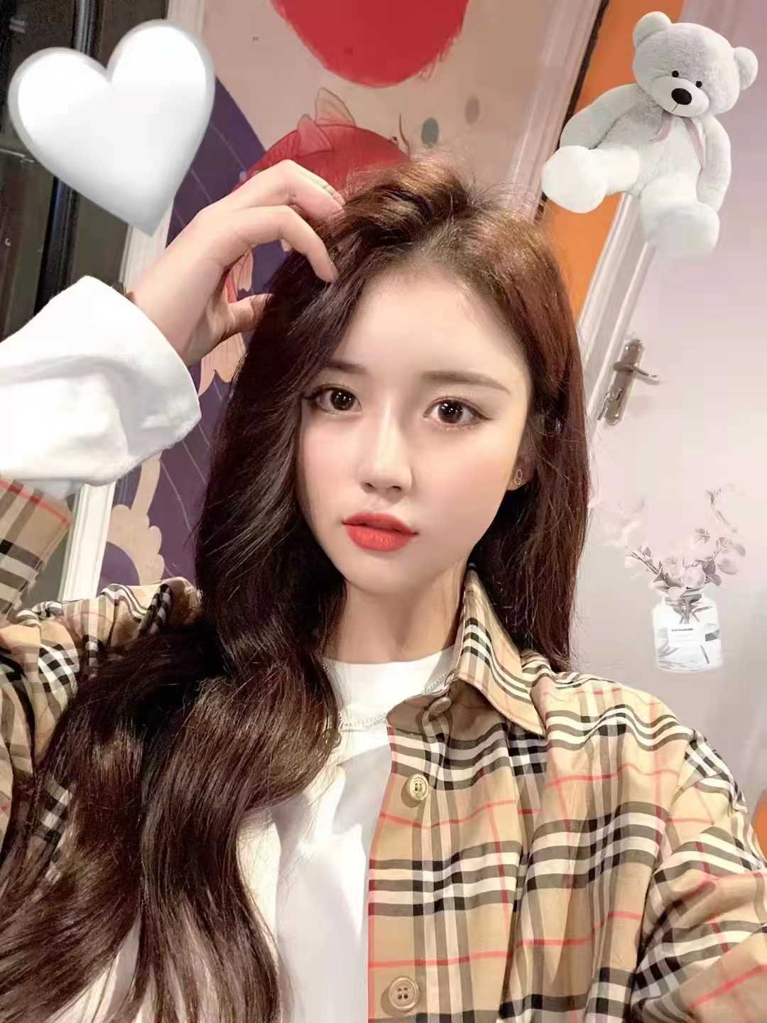 身材颜值服务都很赞的小姐姐