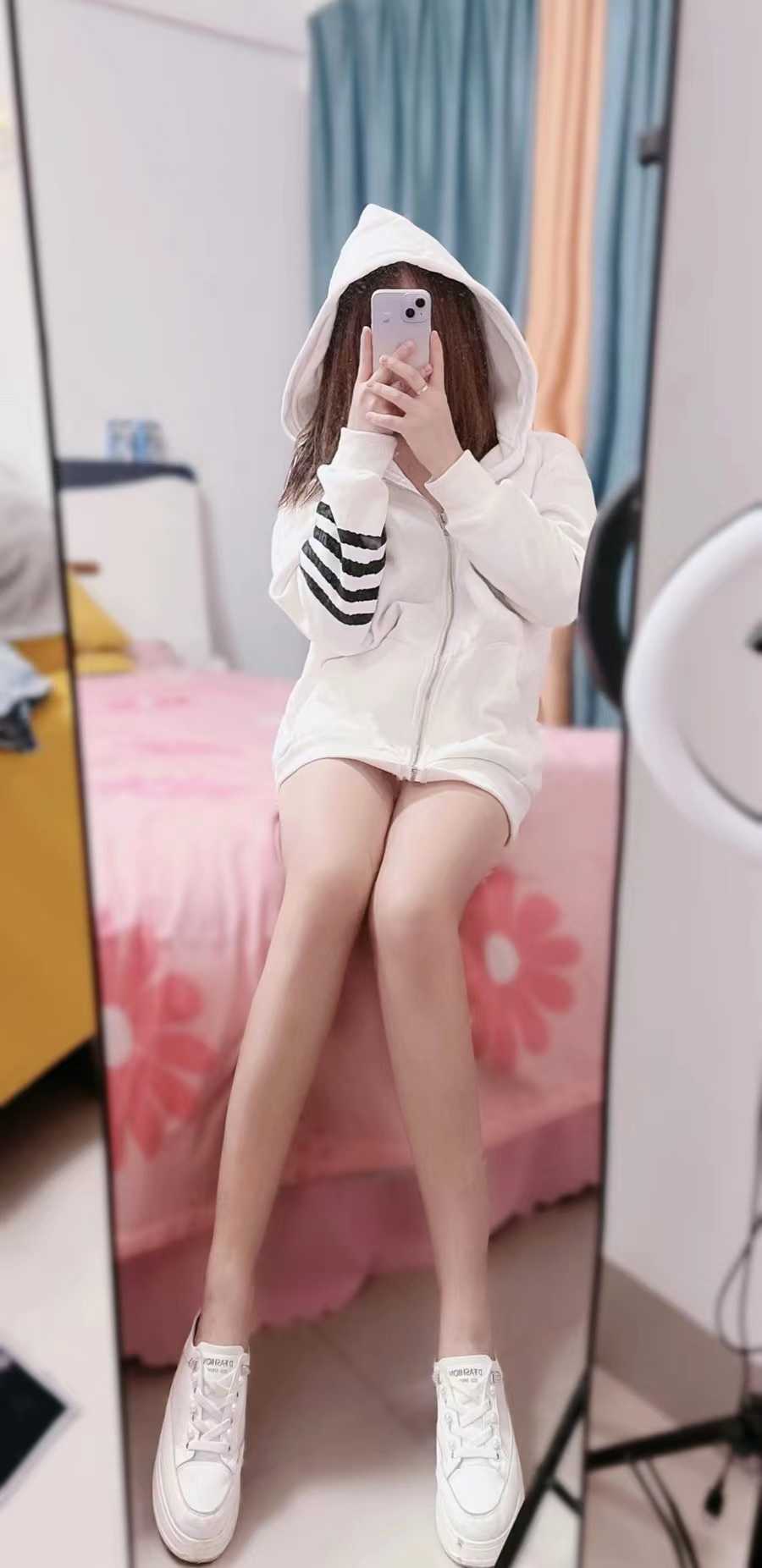 性感温柔轻熟大奶妹