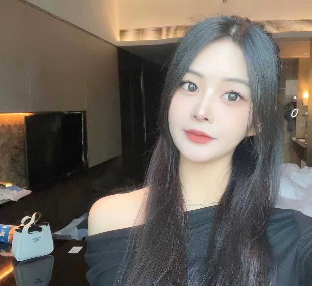 分享个纯欲天花板小姐姐