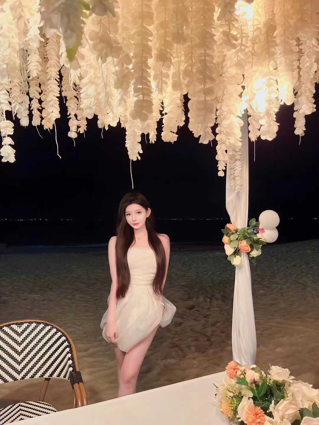 长腿女神，身材火辣