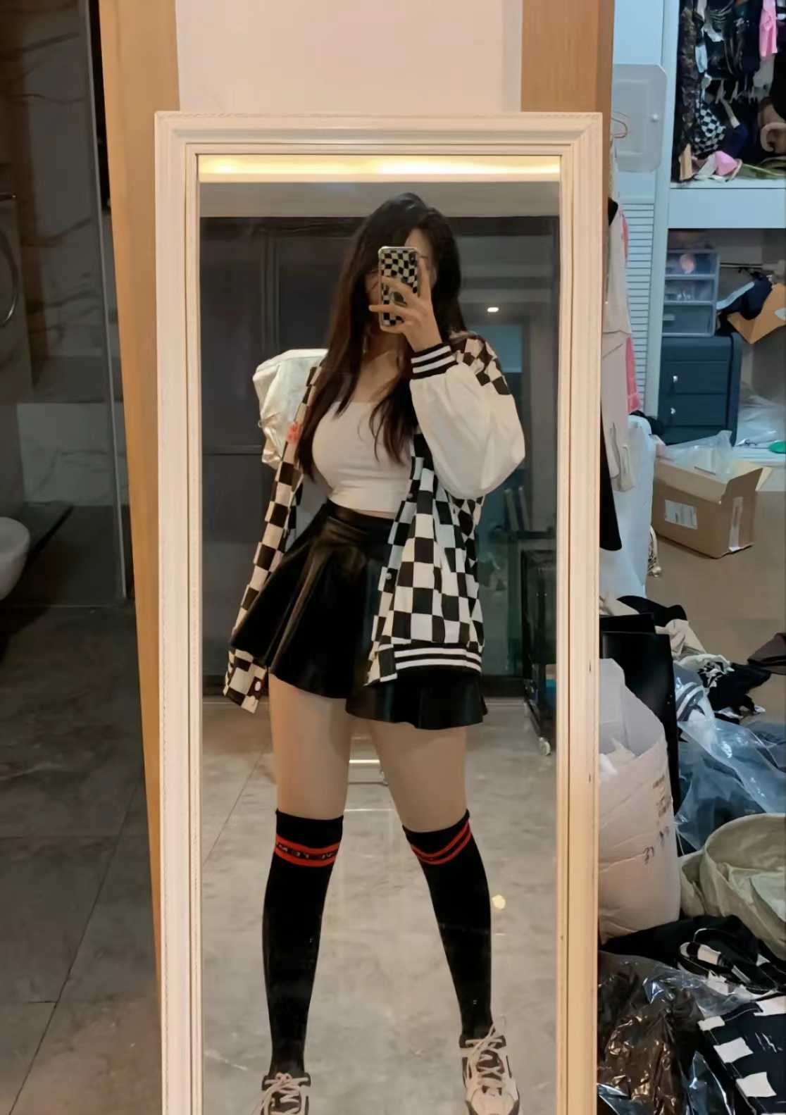 胸大臀翘有肉感，很配合，很爽