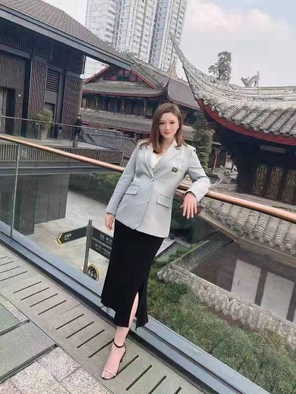 成都动物园附近高挑美少妇