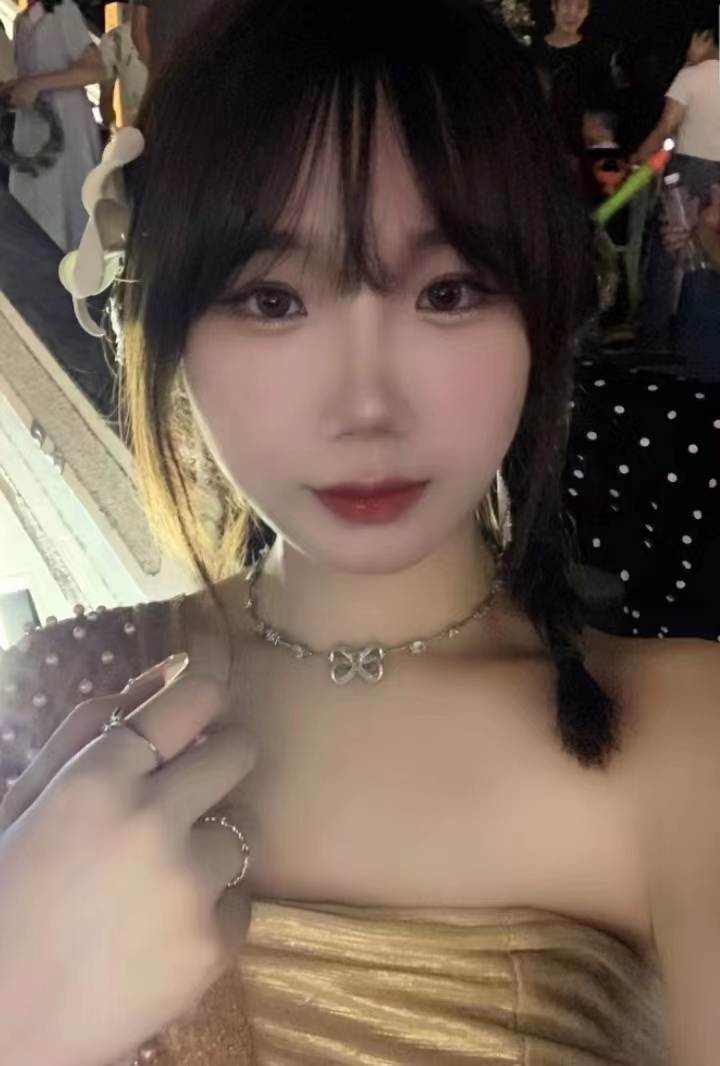 年轻水多，姿势满足