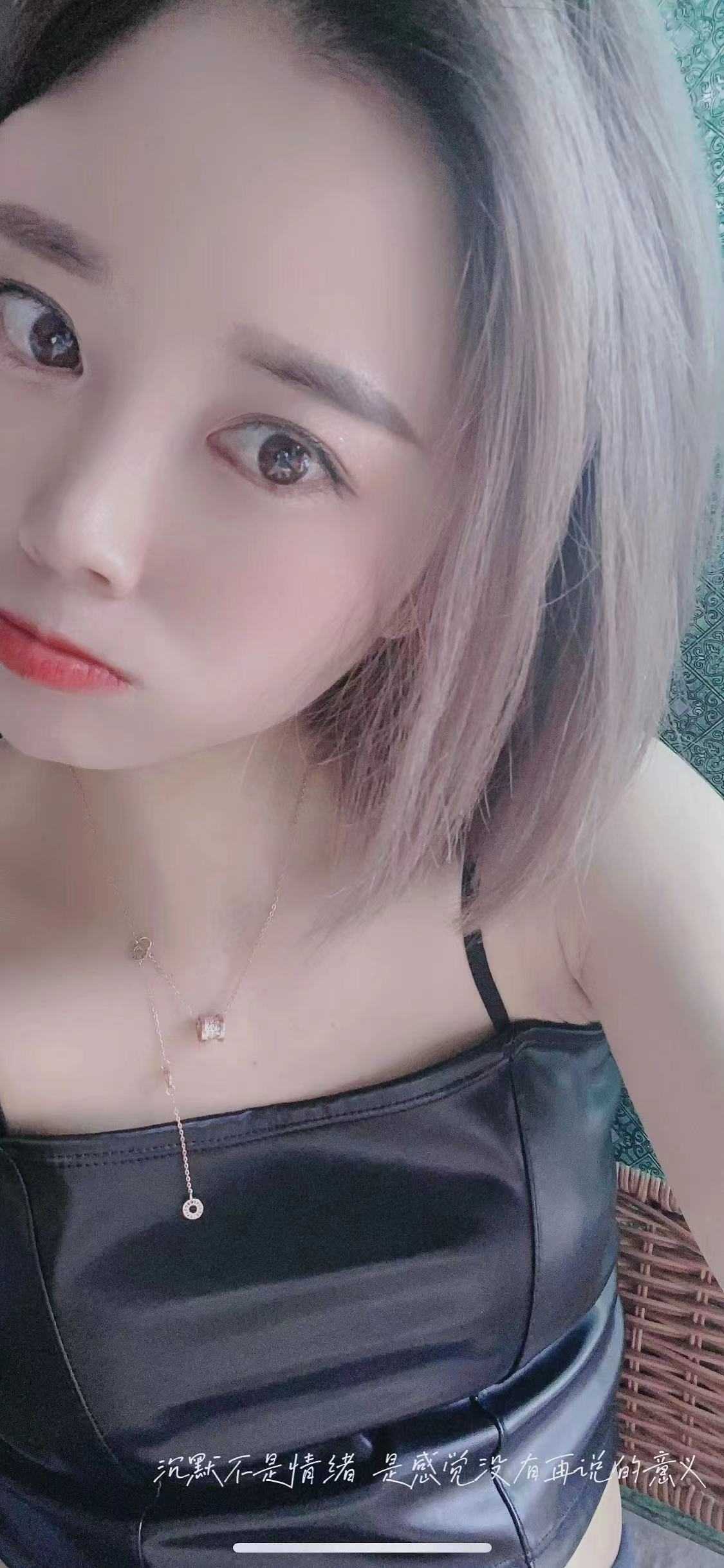 服务一流的年轻性感sao妹子