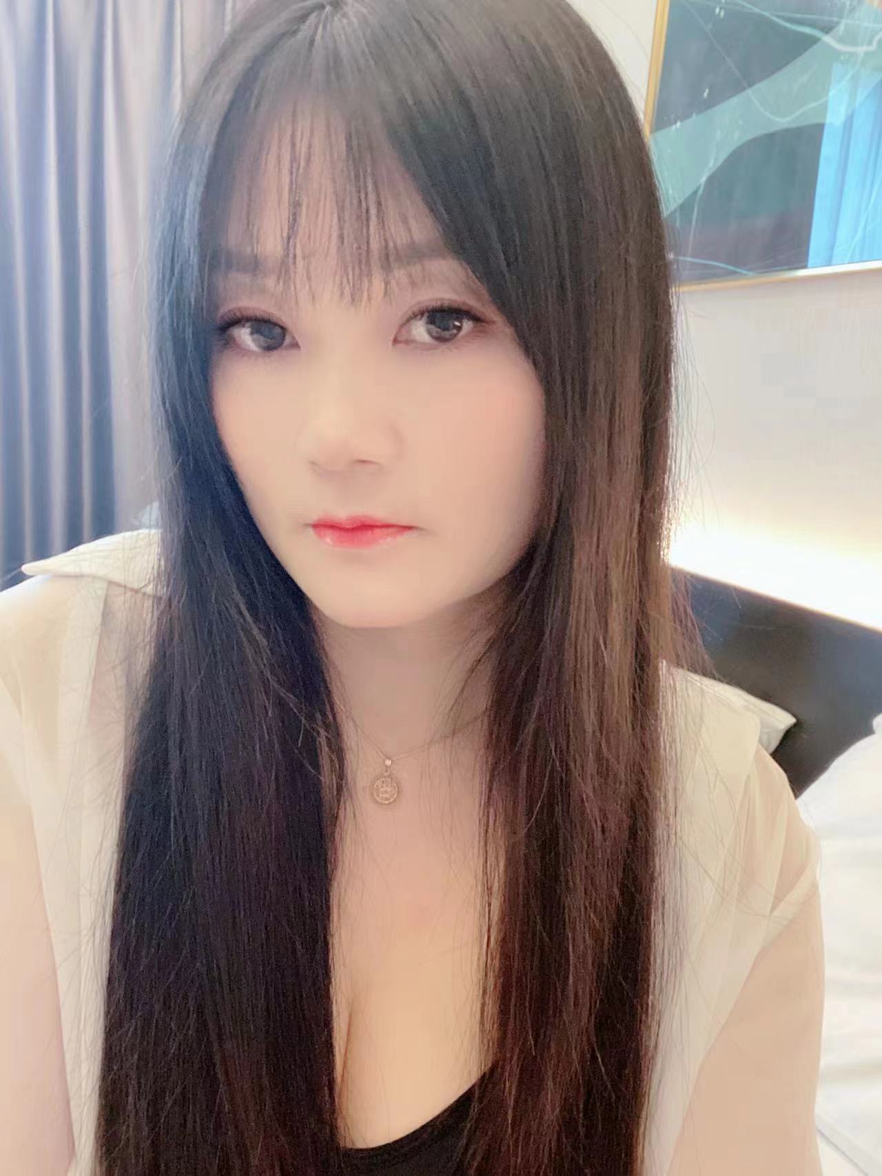 杭州西湖小姐姐